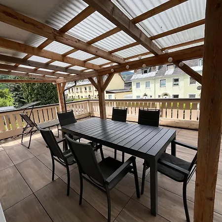 Frauenschuh 아파트 슈라드밍